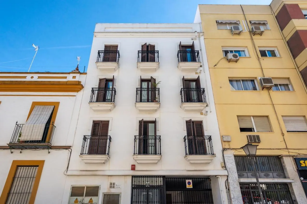 Apartment First Floor Near Macarena Church Seville