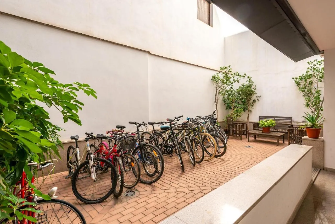 First Floor Near Macarena Church Seville Apartment